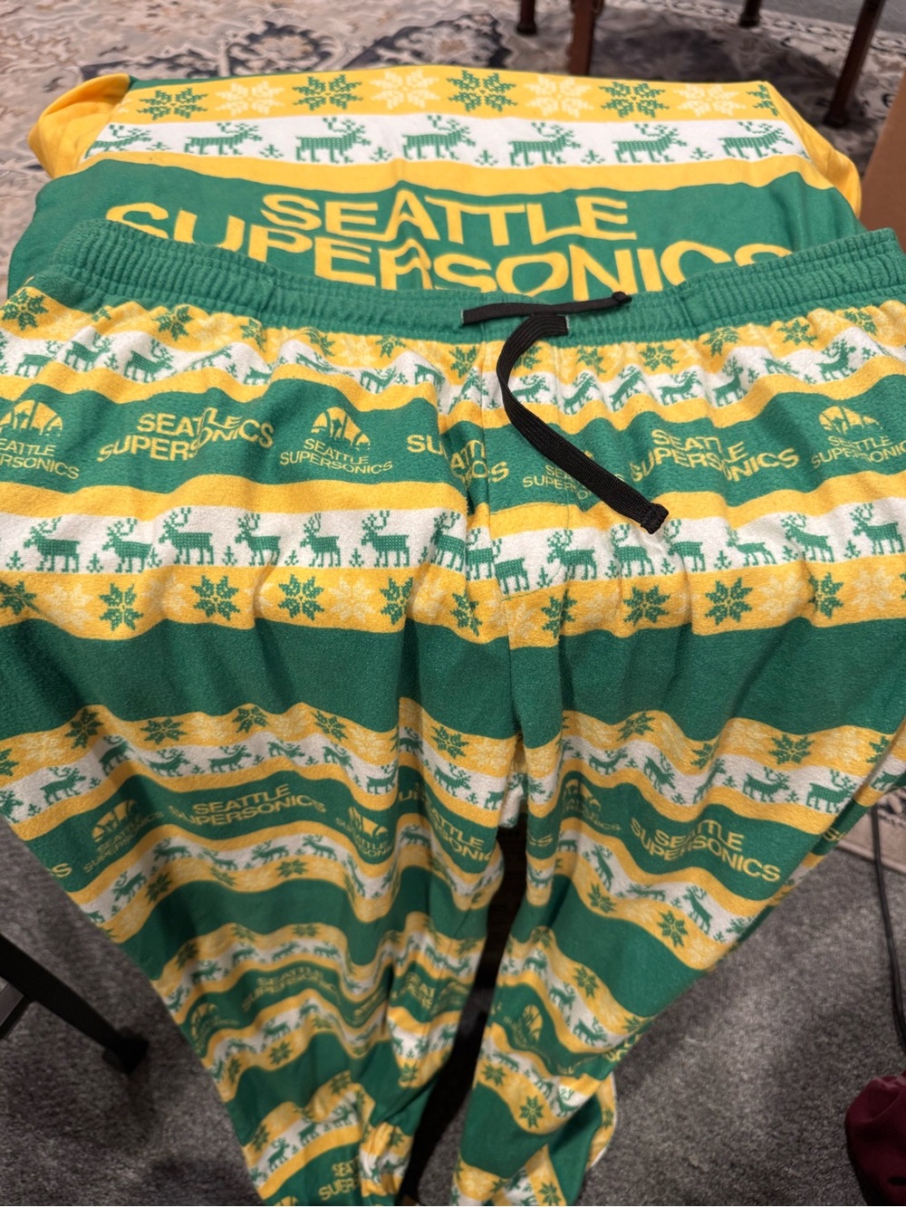 Seattle SuperSonics Holiday Pajamas Set